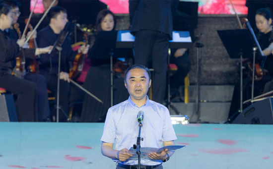 省文化和旅游厅党组成员、副厅长张帆致辞。刘伯源/摄