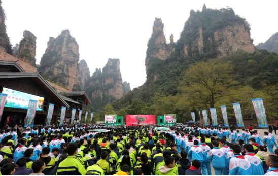 活动现场。吴勇兵摄