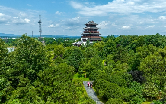 (《花明楼》曹志辉 摄)