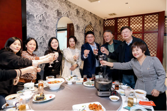 品鉴会现场