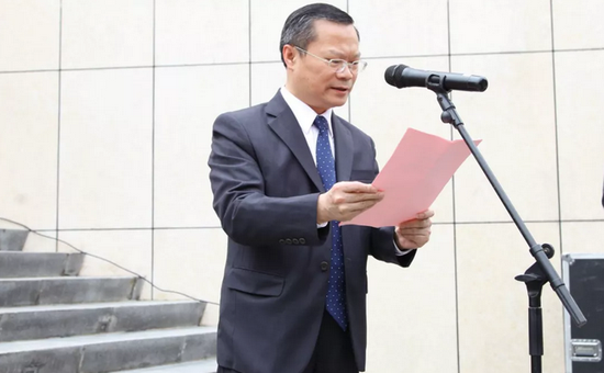 市委副书记、代市长、湖南湘江新区党工委书记胡忠雄主持揭牌仪式