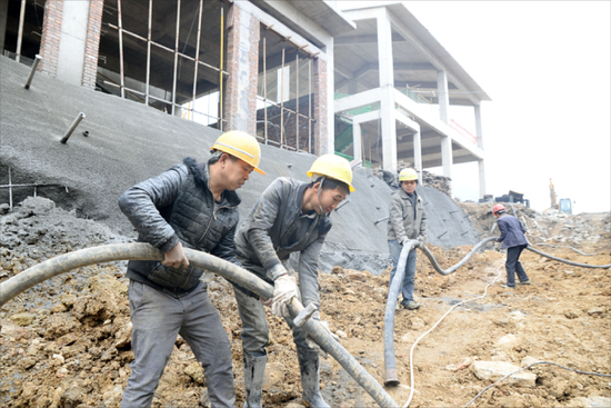 洪江古商城文化旅游区烟雨洪江项目春节不停工