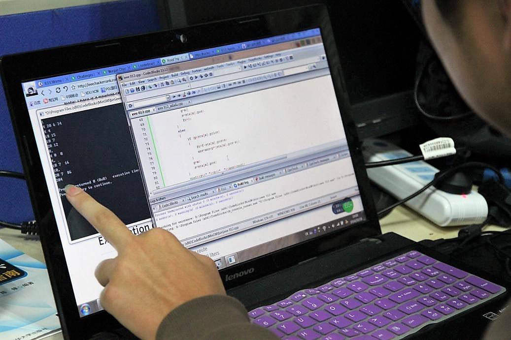 高三学生自学编程研发“黑客软件”被提起公诉