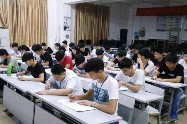 孩子高考后离婚 律师:将出现一批“考离族”父母