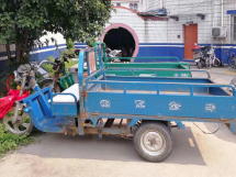 现实版"我偷电动车养你"：叔侄二人偷车变现打赏主播