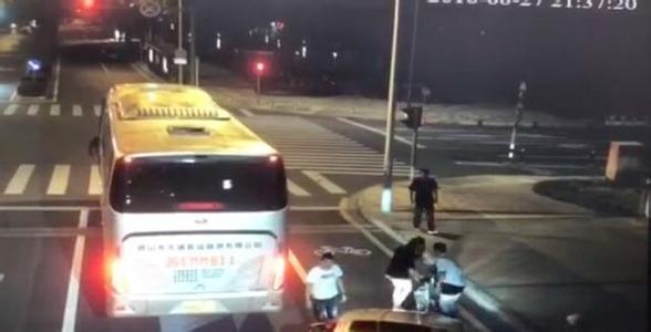 江宁公安解读“反杀案”警方通报：有些问题大家不一定注意到