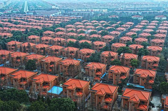 华西村掌门人谈人才变形计:留洋开眼学技术 入藏体验苦环境