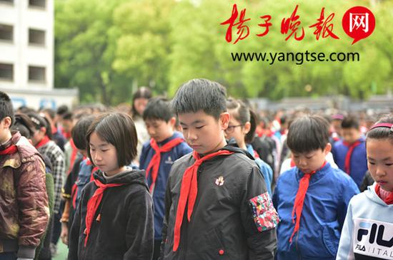局小师生缅怀周老师。