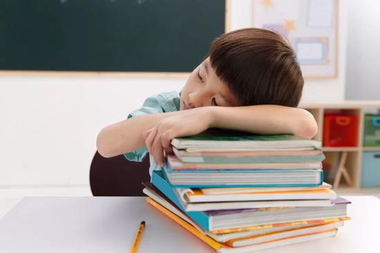 15岁男孩突然右脚痛 竟和补课太多有关 医生:可致命