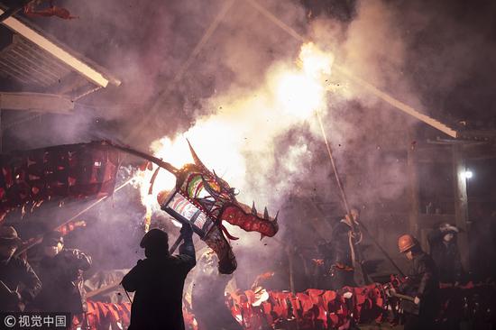 元宵节逛花灯 明天晚上哪里的灯会最令人心动？