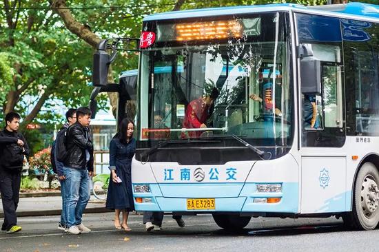 点击此处添加图片说明文字