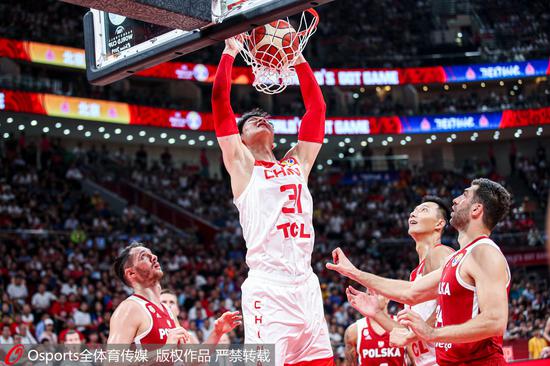 输了，但打出血性！中国男篮加时赛76-79遗憾不敌波兰