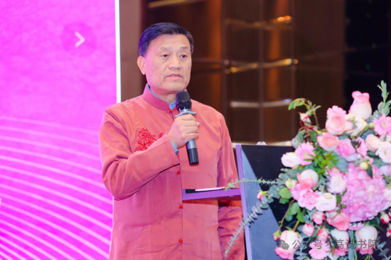 （世界太极拳蓝皮书编委会代表苏敬斌致辞）