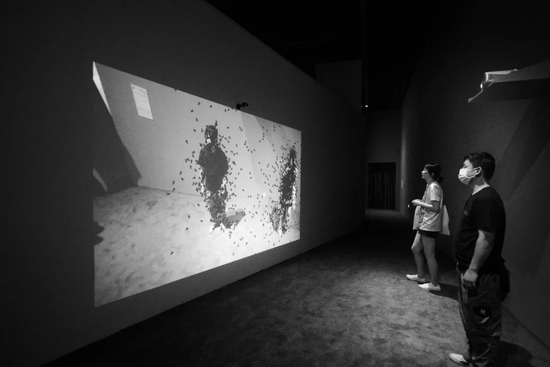 《飞蝇人生》People on the Fly,德基美术馆展览现场