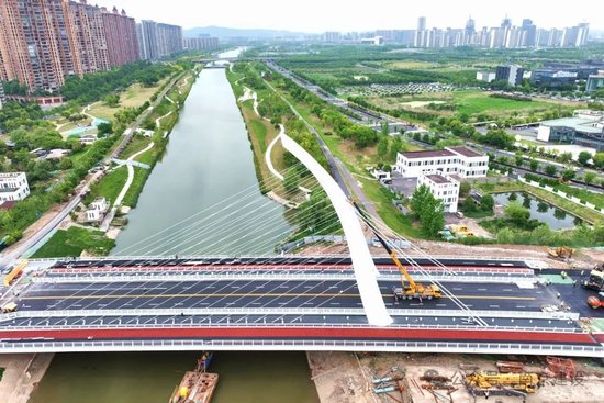 下月通车！南京江北新区镇南河路跨七里河桥梁已完工