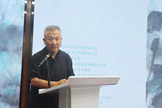 新浪微博党委书记王祥致辞