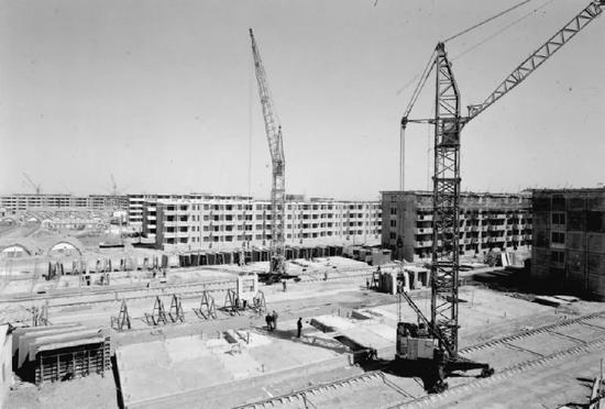 这场灾难过去42年了 但这些数字至今仍刻骨铭心