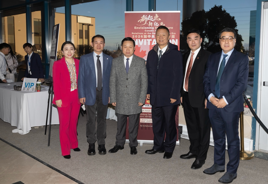 太初资本代表与罗伟东总领事、程洪波副总领事