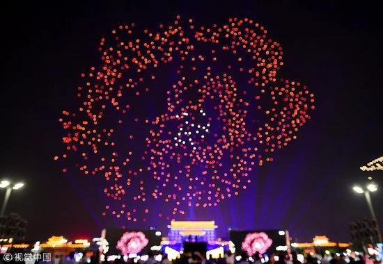 西安无人机尬舞背后:1台报价1万 创始人称年入过亿