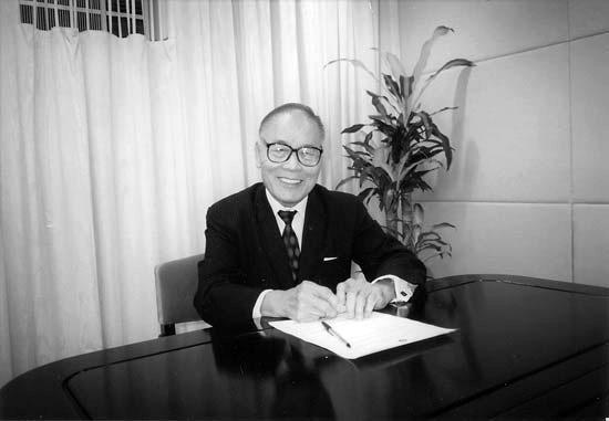 香港政坛元老钟士元逝世享年101岁 曾获大紫荆勋章