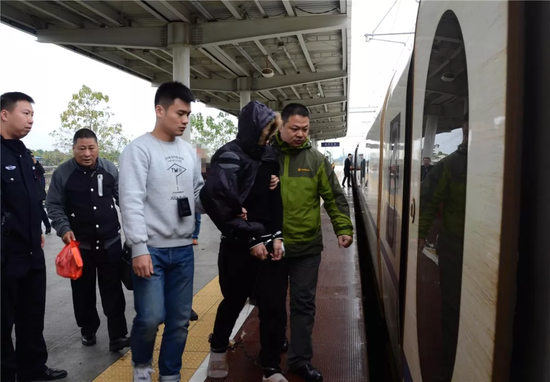 杭州西湖女生被害案嫌疑人落网细节曝光