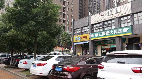 男子劝阻广场舞猝死 妻子：跳舞的说那是他命短