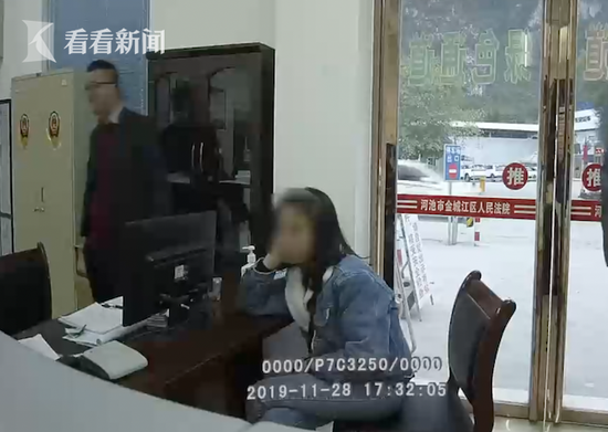 女子败诉后心存不满 为"报复"竟赔偿6万枚硬币