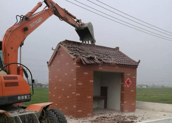 土地庙拆除现场照片。来源:高邮市人民政府官网