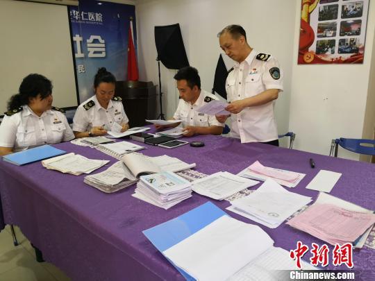 男子割包皮手术台上被加价1.2万 涉事科室停止诊疗