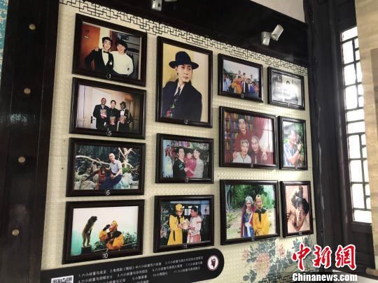 六小龄童画像。 徐珊珊 摄