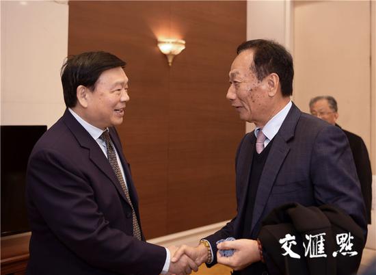 娄勤俭吴政隆会见富士康集团总裁郭台铭一行