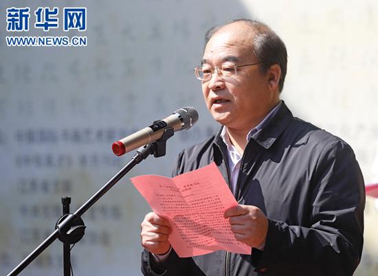 江苏省文联副主席、书记处书记王建致辞(新华网 唐杨/摄)