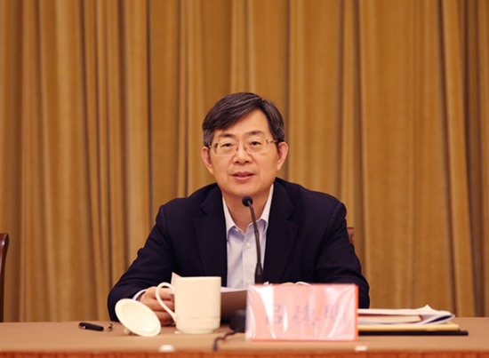 吕德明发表讲话