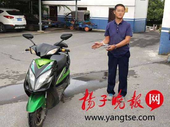 奇葩男子派出所门口盗走电动车 三小时就被抓