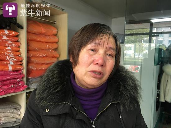 胡博文的外婆刘华容流着眼泪说,每次骗孩子,都十分揪心