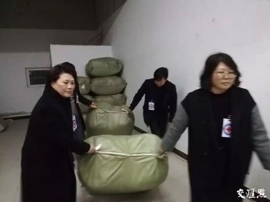 点击此处添加图片说明文字