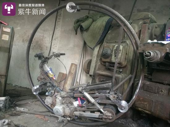 高手在民间!机械工小伙造出科幻电影里独轮摩托