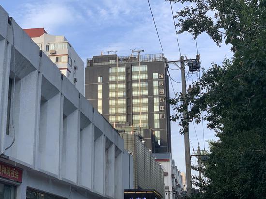 位于北京东三环附近的瑞辰国际中心内,聚集着多家网贷公司。新京报记者 周小琪 摄