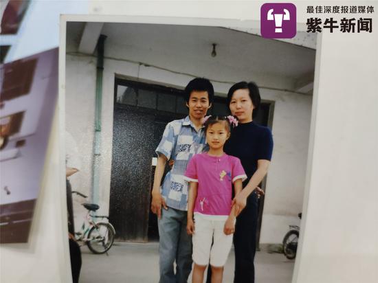 幸福的三口之家