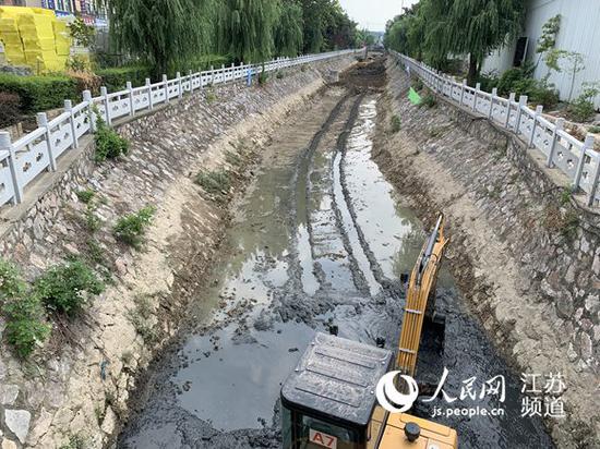 镇江句容市长被约谈之后：5条黑臭河可望年内整治到位
