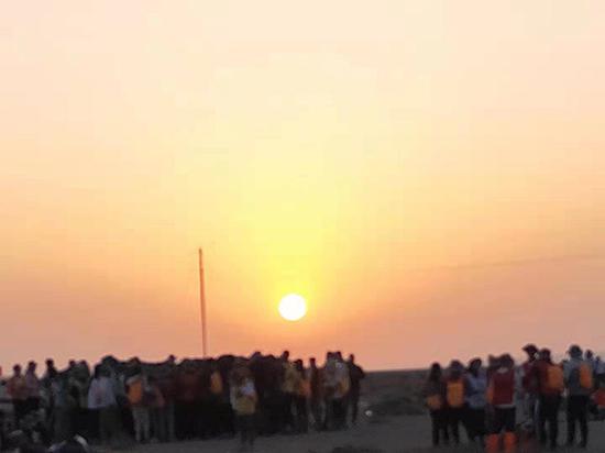 紧急报警之后：被中断的千人戈壁徒步