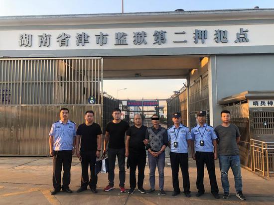 男子越狱潜逃32年漂白身份 被抓时已是建筑公司老板