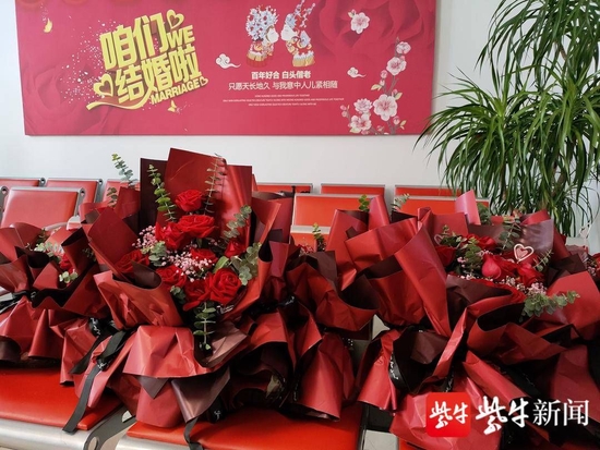 　南京福彩中心提供的玫瑰花束