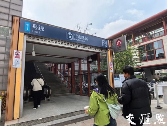 南京地铁5号线开通在即，这个站临时采用站外换乘