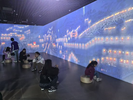 “家门口看大展”连云港站数字化体验
