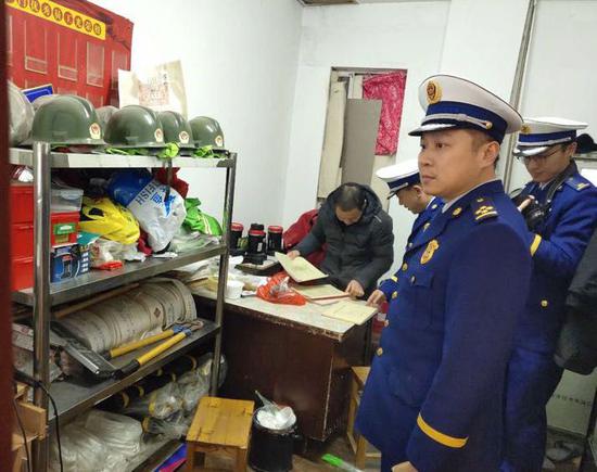 安徽|安徽消防员抗洪中牺牲  队友：会告诉孩子你爸爸是英雄