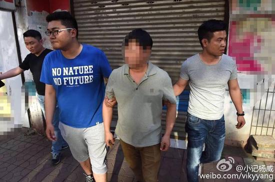 2岁女童被弃南京续:父被刑拘 母取保候审