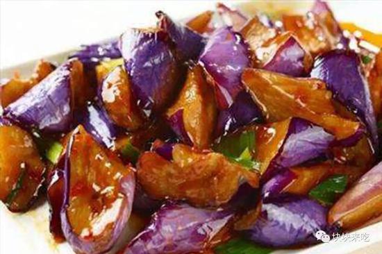 HzqH-fyarref6178589.jpeg