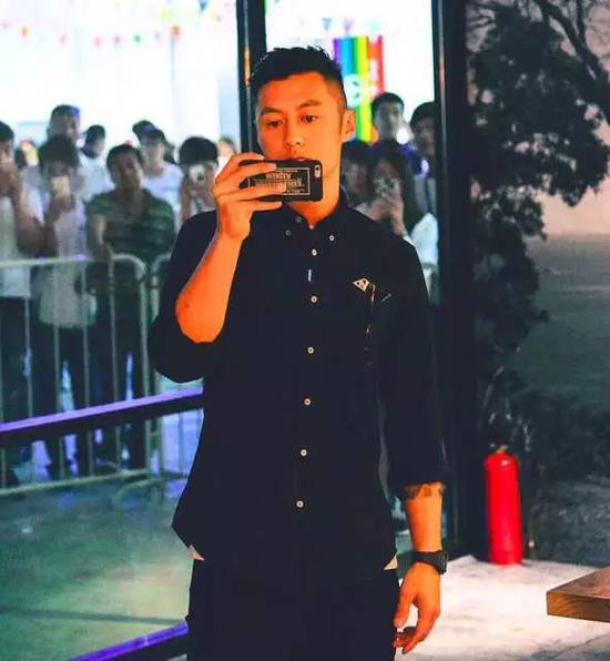 男神余文乐又追到新女神?逆袭的秘诀都在这里