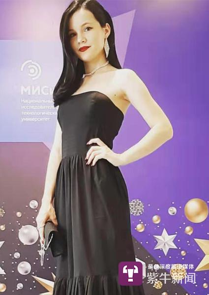 俄罗斯首次汉语高考美女学霸考满分